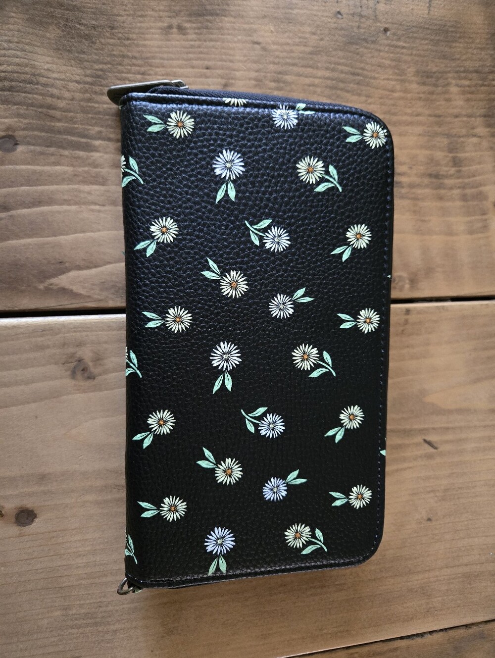 Thirty-One Ditzy Daisy All About the Benjamins Wallet